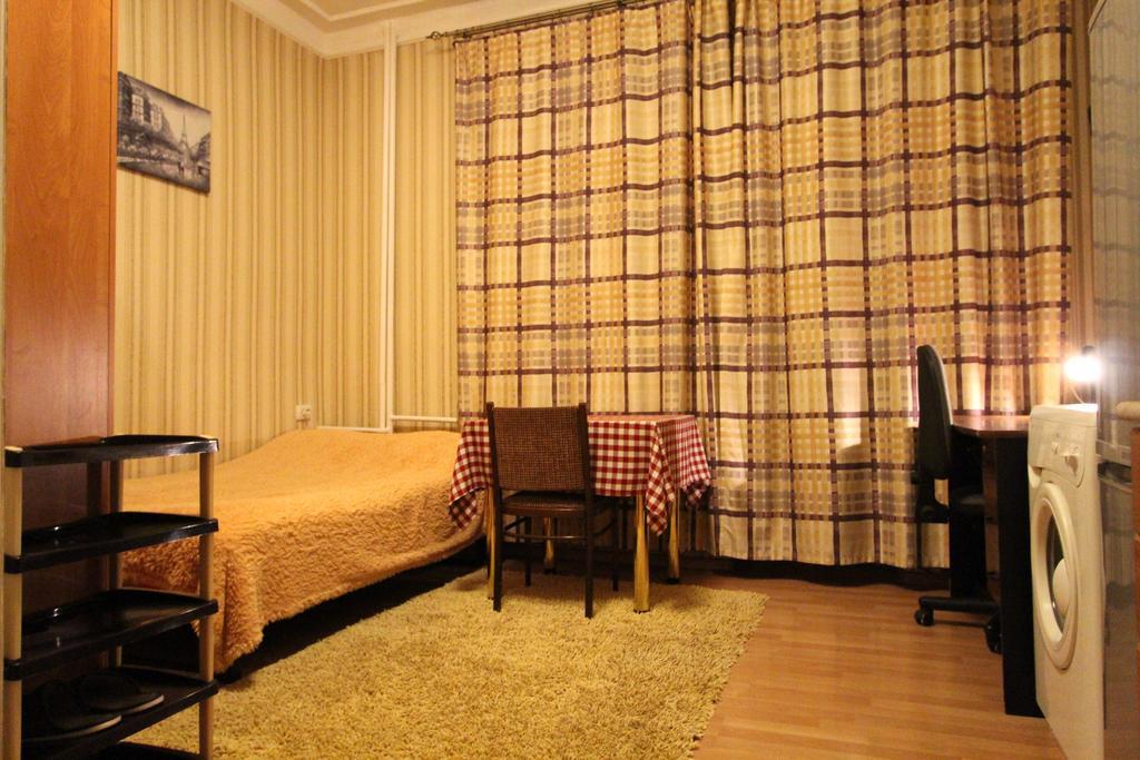 Nadezhda Apartments On Kabanbay Batyr 122 Αλμάτι Δωμάτιο φωτογραφία